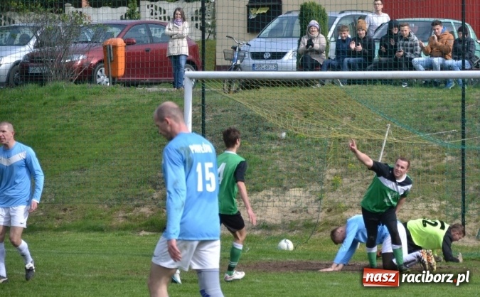 Zdjęcie w galerii na portalu naszraciborz.pl: Zwycięski marsz Pawłowa zatrzymany w Jankowicach!  wiadomości z regionu