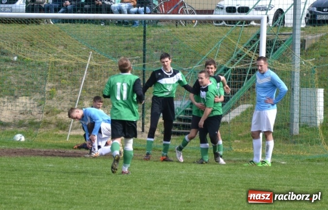 Zdjęcie w galerii na portalu naszraciborz.pl: Zwycięski marsz Pawłowa zatrzymany w Jankowicach!  wiadomości z regionu