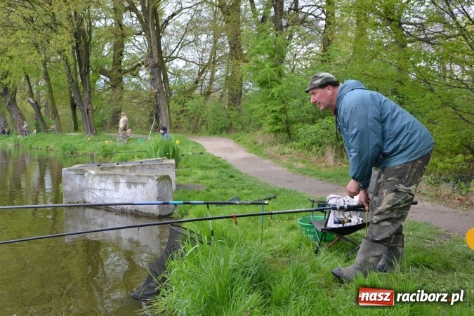 Zdjęcie w galerii na portalu naszraciborz.pl: Na Trzecioku otwarto sezon wędkarski  wiadomości z regionu