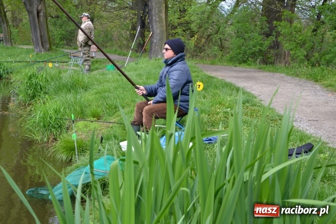 Zdjęcie w galerii na portalu naszraciborz.pl: Na Trzecioku otwarto sezon wędkarski  wiadomości z regionu