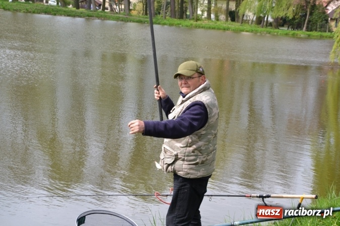 Zdjęcie w galerii na portalu naszraciborz.pl: Na Trzecioku otwarto sezon wędkarski  wiadomości z regionu