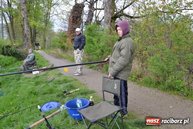 Zdjęcie w galerii na portalu naszraciborz.pl: Na Trzecioku otwarto sezon wędkarski  wiadomości z regionu