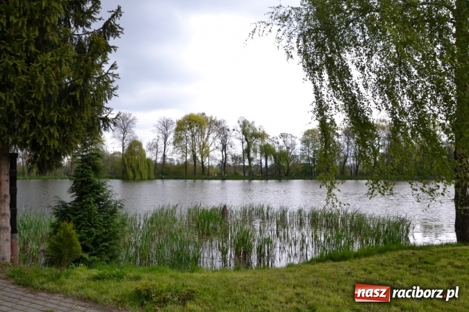 Zdjęcie w galerii na portalu naszraciborz.pl: Na Trzecioku otwarto sezon wędkarski  wiadomości z regionu