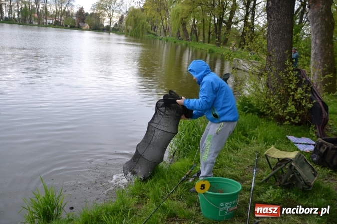 Zdjęcie w galerii na portalu naszraciborz.pl: Na Trzecioku otwarto sezon wędkarski  wiadomości z regionu