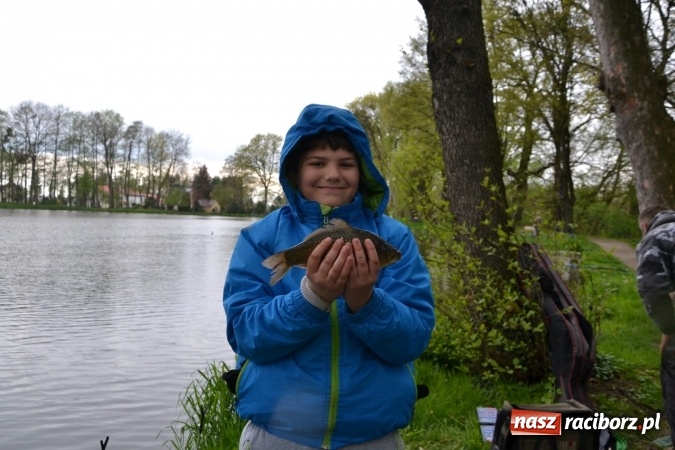 Zdjęcie w galerii na portalu naszraciborz.pl: Na Trzecioku otwarto sezon wędkarski  wiadomości z regionu