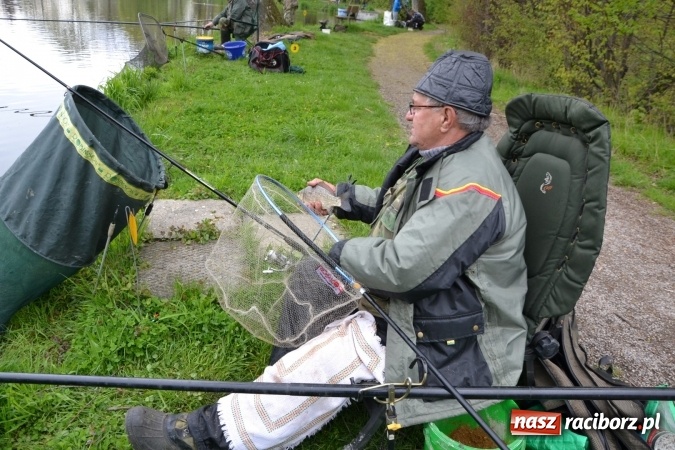Zdjęcie w galerii na portalu naszraciborz.pl: Na Trzecioku otwarto sezon wędkarski  wiadomości z regionu