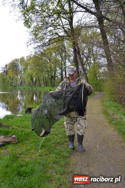 Zdjęcie w galerii na portalu naszraciborz.pl: Na Trzecioku otwarto sezon wędkarski  wiadomości z regionu