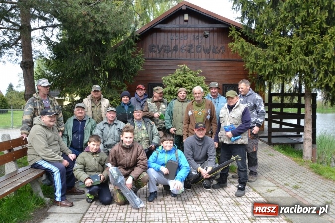 Zdjęcie w galerii na portalu naszraciborz.pl: Na Trzecioku otwarto sezon wędkarski  wiadomości z regionu