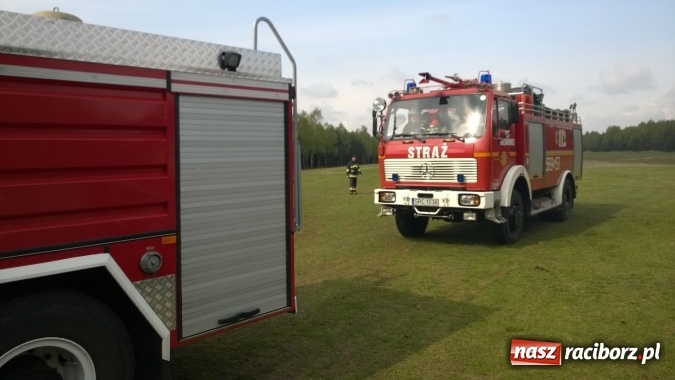 Zdjęcie w galerii na portalu naszraciborz.pl: Strażackie manewry w Rudach - kompania odwodowa ćwiczy gaszenie lasu wiadomości z regionu