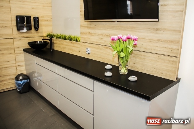 Zdjęcie w galerii na portalu naszraciborz.pl: Przywitaj wiosnę i przygotuj się na lato z Glamour! wiadomości z regionu