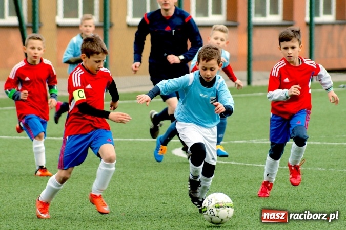 Zdjęcie w galerii na portalu naszraciborz.pl: Waleczna gra Turzy Śląskiej nie wystarczyła. Orliki raciborskiej Unii znów zwycięskie wiadomości z regionu