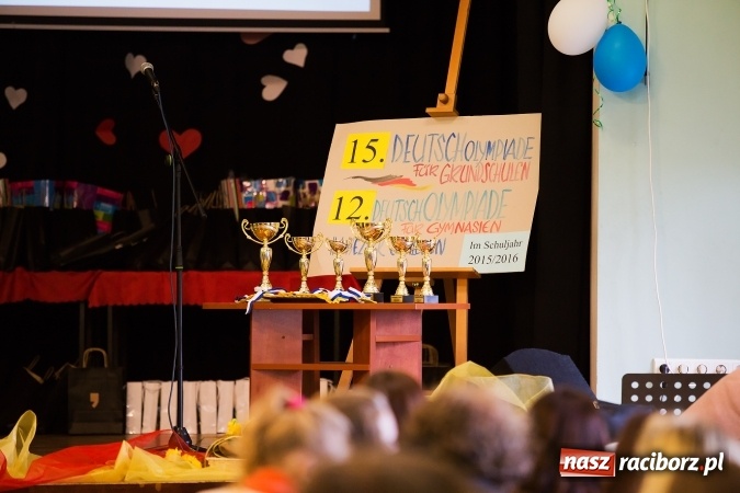Zdjęcie w galerii na portalu naszraciborz.pl: Nagrodzono laureat&oacute;w i finalist&oacute;w olimpiad z języka niemieckiego wiadomości z regionu