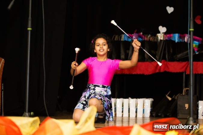 Zdjęcie w galerii na portalu naszraciborz.pl: Nagrodzono laureat&oacute;w i finalist&oacute;w olimpiad z języka niemieckiego wiadomości z regionu