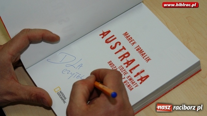 Zdjęcie w galerii na portalu naszraciborz.pl: Spotkanie do góry nogami z Australią i Markiem Tomalikiem w bibliotece  wiadomości z regionu