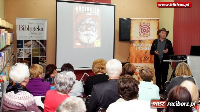 Zdjęcie w galerii na portalu naszraciborz.pl: Spotkanie do góry nogami z Australią i Markiem Tomalikiem w bibliotece  wiadomości z regionu