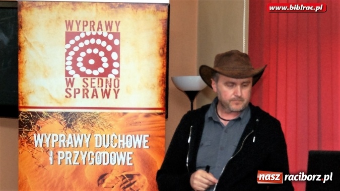 Zdjęcie w galerii na portalu naszraciborz.pl: Spotkanie do góry nogami z Australią i Markiem Tomalikiem w bibliotece  wiadomości z regionu