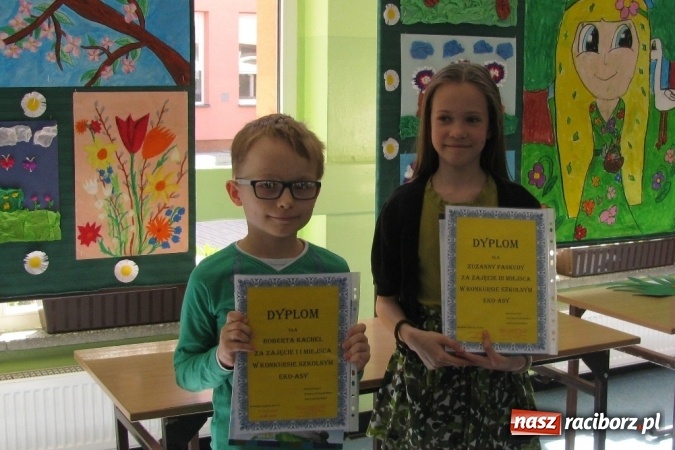 Zdjęcie w galerii na portalu naszraciborz.pl: Zielono w Szkole Podstawowej nr 15 - placówka obchodziła Dzień Ziemi wiadomości z regionu