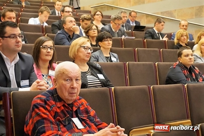 Zdjęcie w galerii na portalu naszraciborz.pl: Racib&oacute;rz wśr&oacute;d laureat&oacute;w Gmina na piątkę! wiadomości z regionu