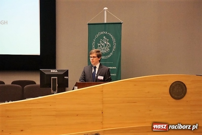 Zdjęcie w galerii na portalu naszraciborz.pl: Racib&oacute;rz wśr&oacute;d laureat&oacute;w Gmina na piątkę! wiadomości z regionu