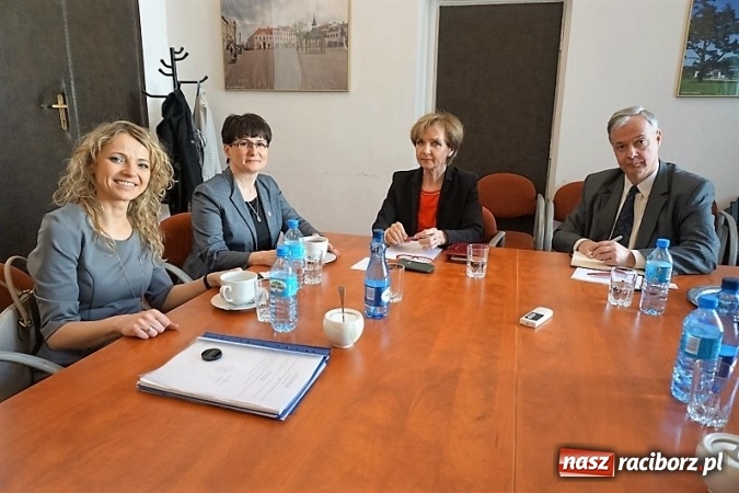 Zdjęcie w galerii na portalu naszraciborz.pl: Wizyta przedstawicieli Raciborza w Państwowej Agencji Informacji i Inwestycji Zagranicznych wiadomości z regionu