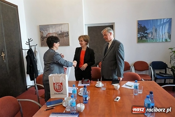 Zdjęcie w galerii na portalu naszraciborz.pl: Wizyta przedstawicieli Raciborza w Państwowej Agencji Informacji i Inwestycji Zagranicznych wiadomości z regionu