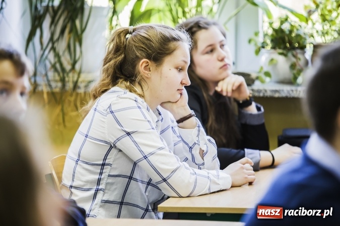 Zdjęcie w galerii na portalu naszraciborz.pl: Konkurs i śniadanie ekologiczne w II LO wiadomości z regionu