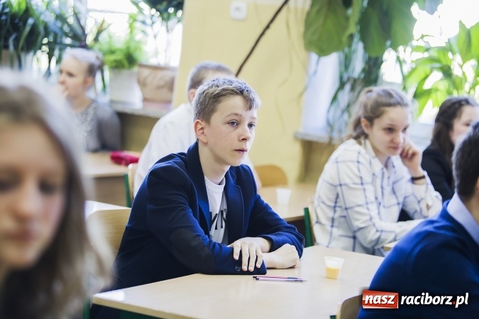 Zdjęcie w galerii na portalu naszraciborz.pl: Konkurs i śniadanie ekologiczne w II LO wiadomości z regionu