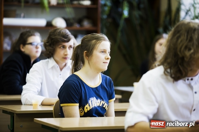 Zdjęcie w galerii na portalu naszraciborz.pl: Konkurs i śniadanie ekologiczne w II LO wiadomości z regionu