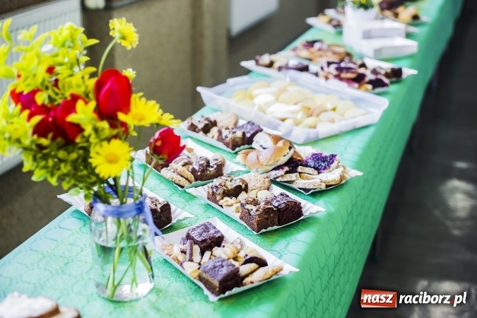 Zdjęcie w galerii na portalu naszraciborz.pl: Konkurs i śniadanie ekologiczne w II LO wiadomości z regionu