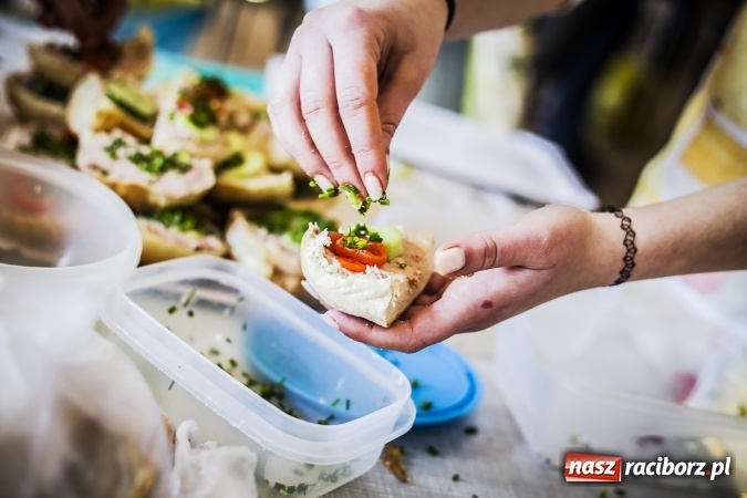 Zdjęcie w galerii na portalu naszraciborz.pl: Konkurs i śniadanie ekologiczne w II LO wiadomości z regionu