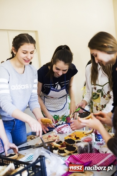 Zdjęcie w galerii na portalu naszraciborz.pl: Konkurs i śniadanie ekologiczne w II LO wiadomości z regionu