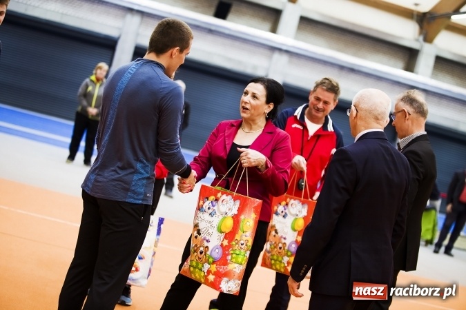 Zdjęcie w galerii na portalu naszraciborz.pl: Halowe mistrzostwa Raciborza i powiatu raciborskiego w lekkiej atletyce wiadomości z regionu