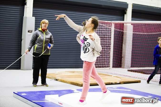 Zdjęcie w galerii na portalu naszraciborz.pl: Halowe mistrzostwa Raciborza i powiatu raciborskiego w lekkiej atletyce wiadomości z regionu