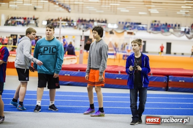 Zdjęcie w galerii na portalu naszraciborz.pl: Halowe mistrzostwa Raciborza i powiatu raciborskiego w lekkiej atletyce wiadomości z regionu