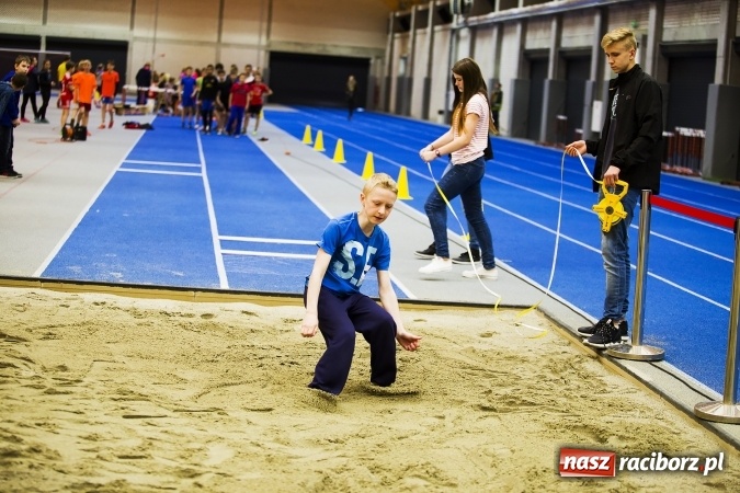 Zdjęcie w galerii na portalu naszraciborz.pl: Halowe mistrzostwa Raciborza i powiatu raciborskiego w lekkiej atletyce wiadomości z regionu