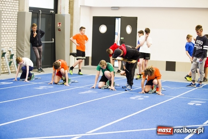Zdjęcie w galerii na portalu naszraciborz.pl: Halowe mistrzostwa Raciborza i powiatu raciborskiego w lekkiej atletyce wiadomości z regionu