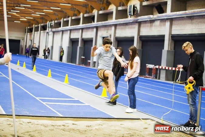Zdjęcie w galerii na portalu naszraciborz.pl: Halowe mistrzostwa Raciborza i powiatu raciborskiego w lekkiej atletyce wiadomości z regionu