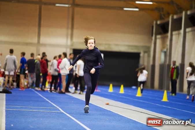 Zdjęcie w galerii na portalu naszraciborz.pl: Halowe mistrzostwa Raciborza i powiatu raciborskiego w lekkiej atletyce wiadomości z regionu
