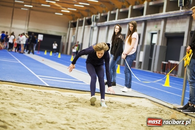 Zdjęcie w galerii na portalu naszraciborz.pl: Halowe mistrzostwa Raciborza i powiatu raciborskiego w lekkiej atletyce wiadomości z regionu
