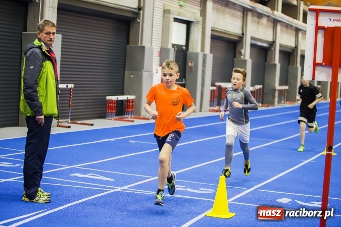 Zdjęcie w galerii na portalu naszraciborz.pl: Halowe mistrzostwa Raciborza i powiatu raciborskiego w lekkiej atletyce wiadomości z regionu