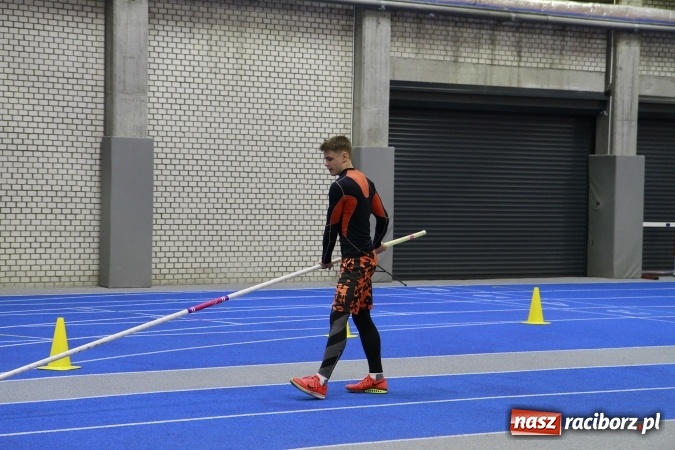 Zdjęcie w galerii na portalu naszraciborz.pl: Halowe mistrzostwa Raciborza i powiatu raciborskiego w lekkiej atletyce wiadomości z regionu