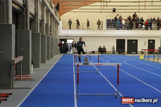 Zdjęcie w galerii na portalu naszraciborz.pl: Halowe mistrzostwa Raciborza i powiatu raciborskiego w lekkiej atletyce wiadomości z regionu