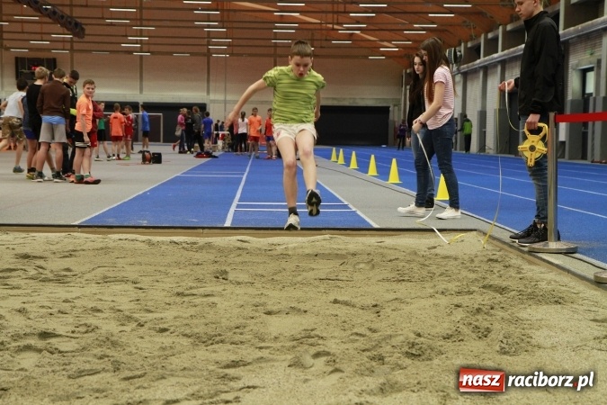 Zdjęcie w galerii na portalu naszraciborz.pl: Halowe mistrzostwa Raciborza i powiatu raciborskiego w lekkiej atletyce wiadomości z regionu