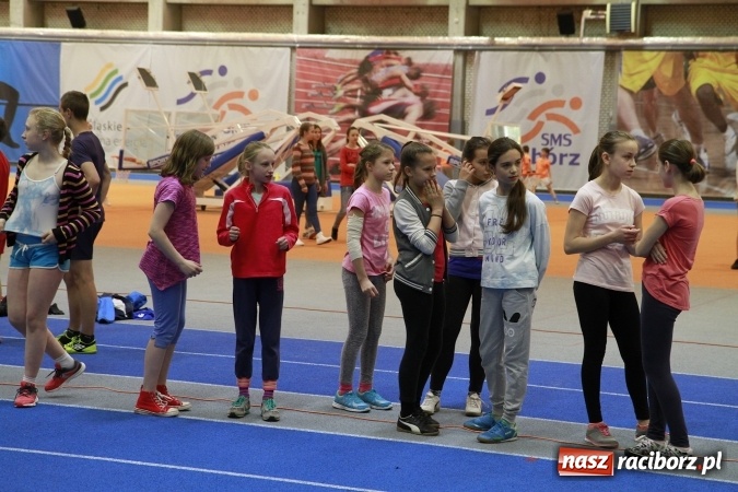 Zdjęcie w galerii na portalu naszraciborz.pl: Halowe mistrzostwa Raciborza i powiatu raciborskiego w lekkiej atletyce wiadomości z regionu
