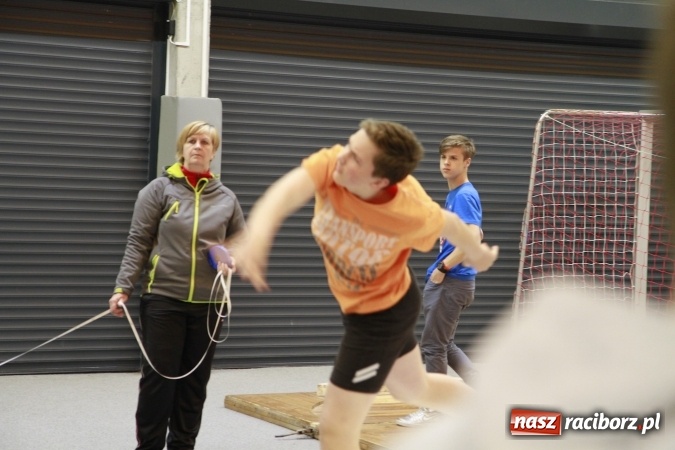 Zdjęcie w galerii na portalu naszraciborz.pl: Halowe mistrzostwa Raciborza i powiatu raciborskiego w lekkiej atletyce wiadomości z regionu