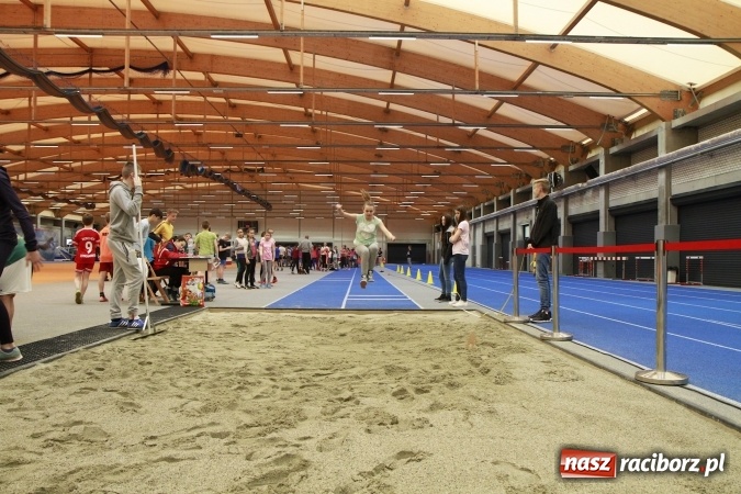 Zdjęcie w galerii na portalu naszraciborz.pl: Halowe mistrzostwa Raciborza i powiatu raciborskiego w lekkiej atletyce wiadomości z regionu