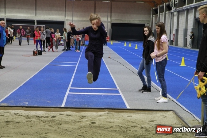 Zdjęcie w galerii na portalu naszraciborz.pl: Halowe mistrzostwa Raciborza i powiatu raciborskiego w lekkiej atletyce wiadomości z regionu