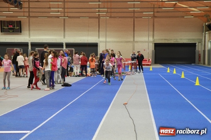 Zdjęcie w galerii na portalu naszraciborz.pl: Halowe mistrzostwa Raciborza i powiatu raciborskiego w lekkiej atletyce wiadomości z regionu