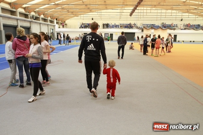 Zdjęcie w galerii na portalu naszraciborz.pl: Halowe mistrzostwa Raciborza i powiatu raciborskiego w lekkiej atletyce wiadomości z regionu