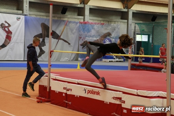 Zdjęcie w galerii na portalu naszraciborz.pl: Halowe mistrzostwa Raciborza i powiatu raciborskiego w lekkiej atletyce wiadomości z regionu